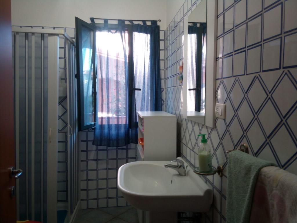 Sa Domu Sarda Casa Vacanza Piscinas Exterior foto